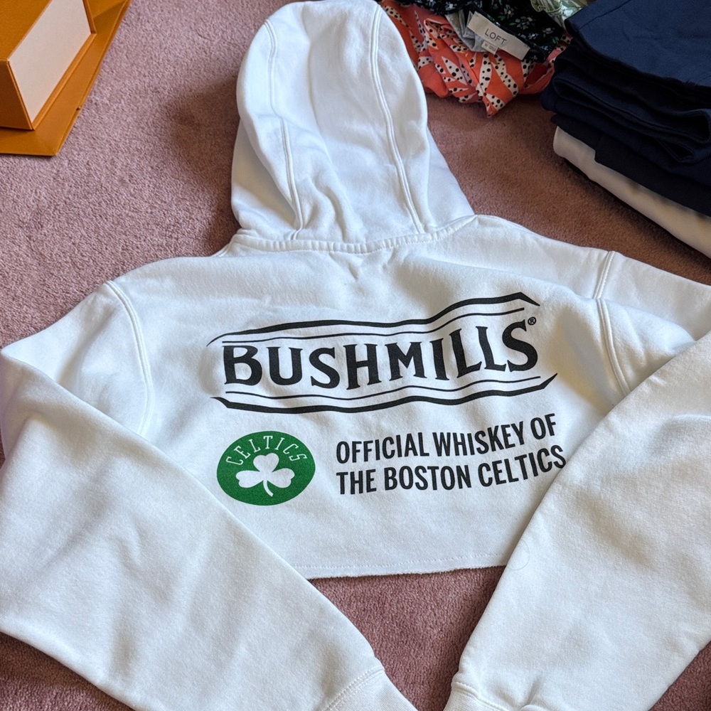 Nike White Bushmills Boston Celtics Hoodie cropped